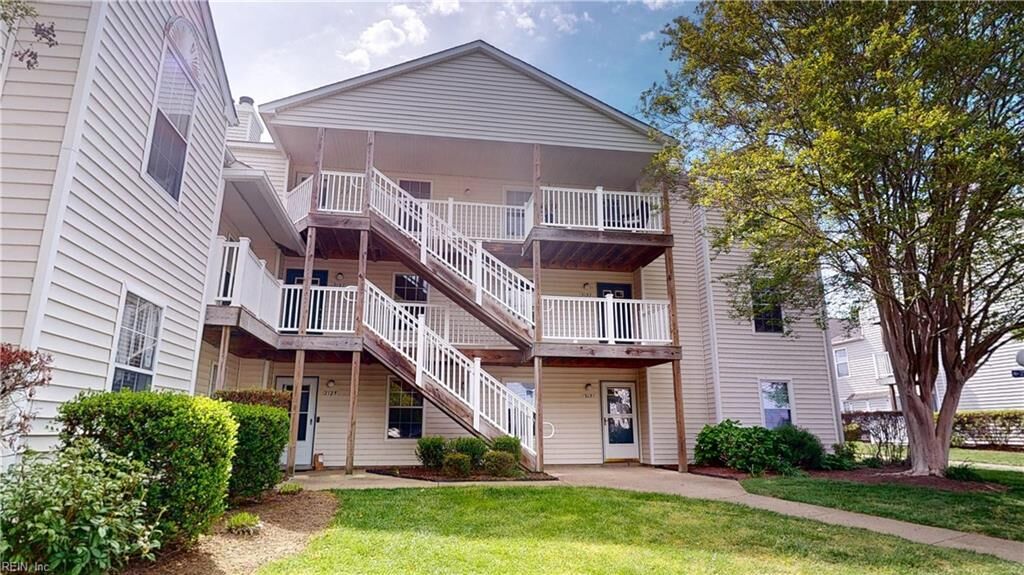 Property Photo:  2127 Refuge Ct  VA 23454 