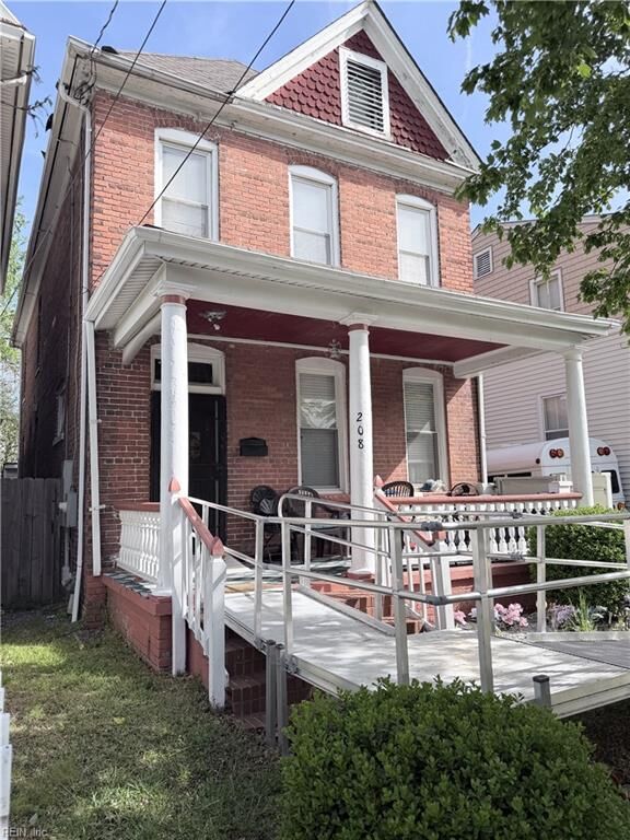 Property Photo:  208 37th St  VA 23504 