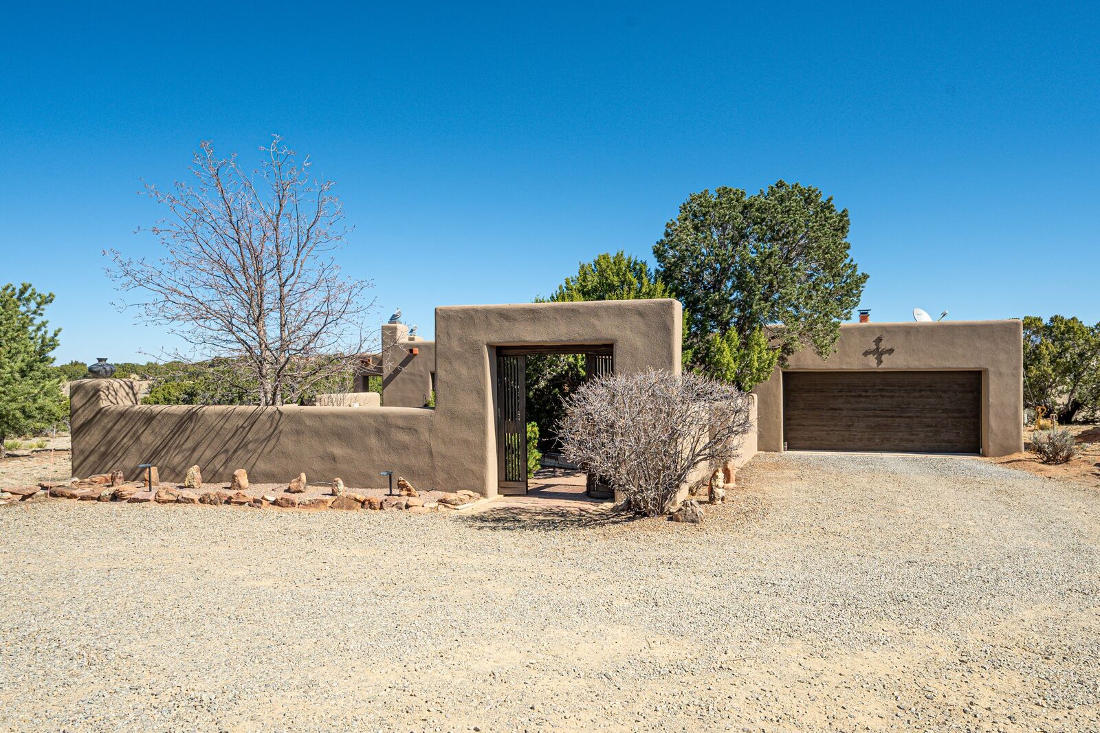 Property Photo:  42 Estambre Road  NM 87508 