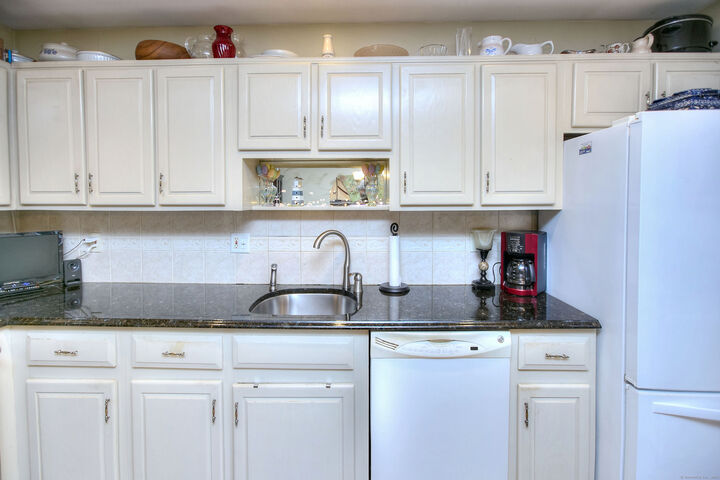 Property Photo:  100 Wolfpit Avenue 17  CT 06851 