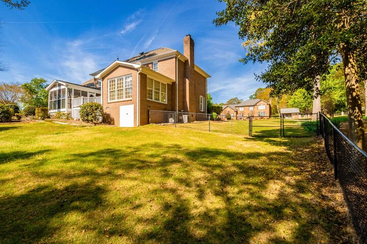 Property Photo: 110 W Killarney Lake SC 29369