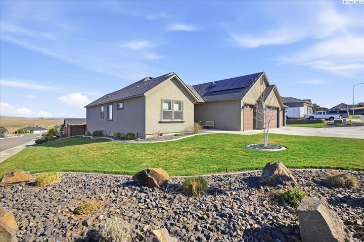Property Photo:  6832 Collins Road  WA 99353 