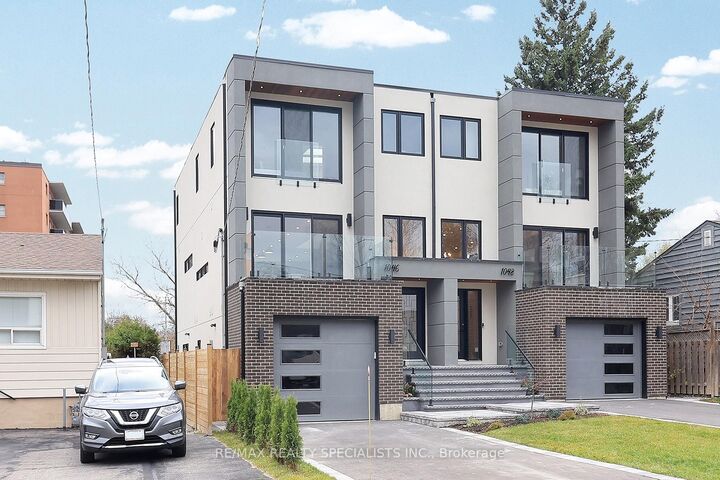 Property Photo:  1046 Roosevelt Road  ON L5G 3Y8 