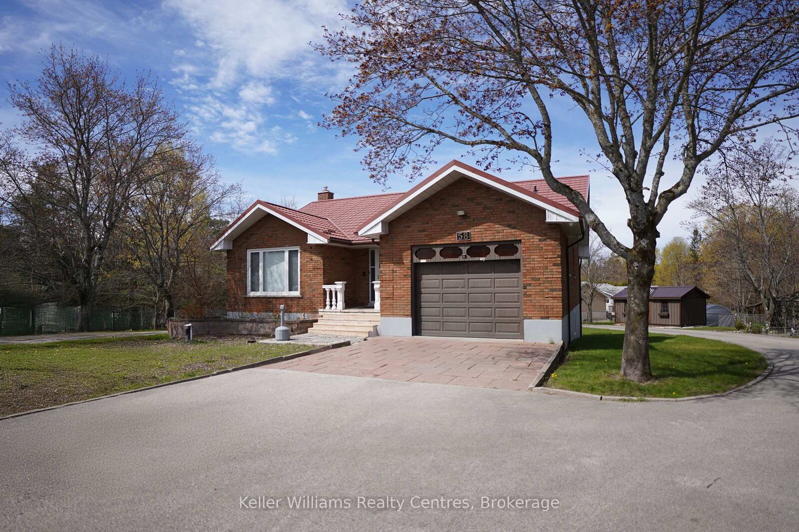 Property Photo: 58 Allister Place ON N0H 2T0
