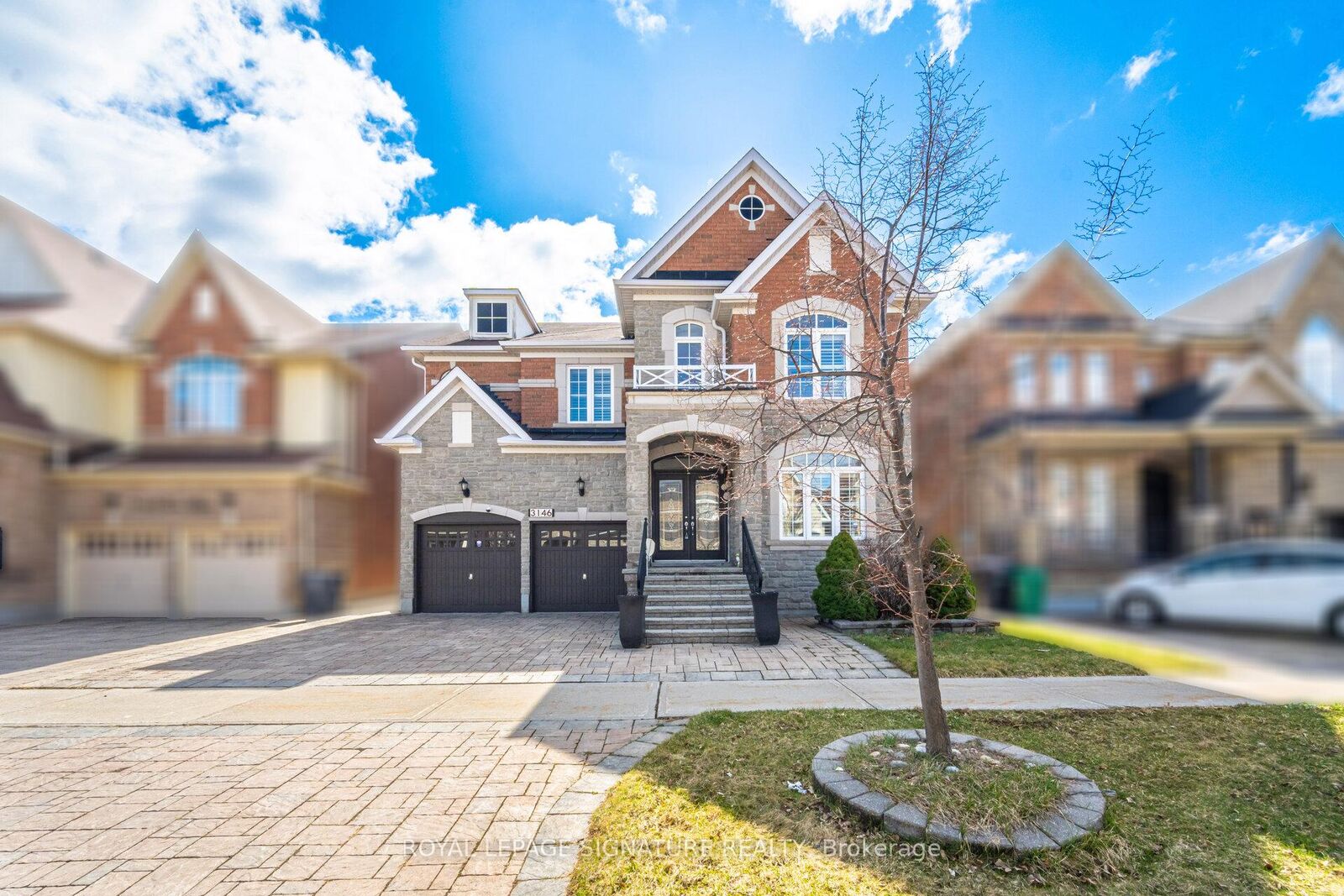 Property Photo: 3146 Tacc Drive ON L5M 0B6