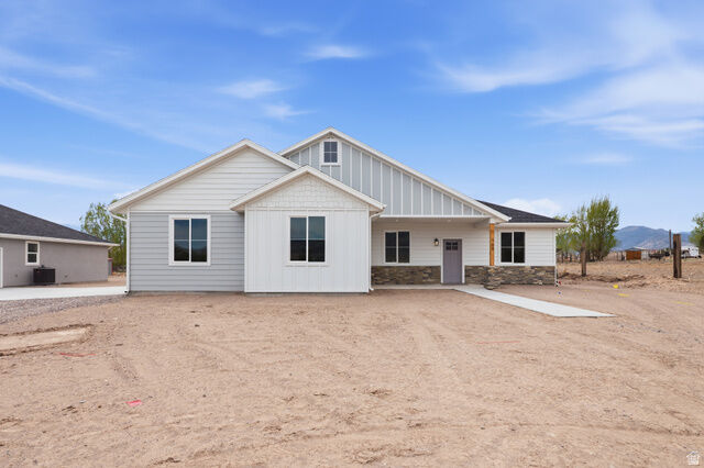 Property Photo:  169 W 100 S  UT 84739 
