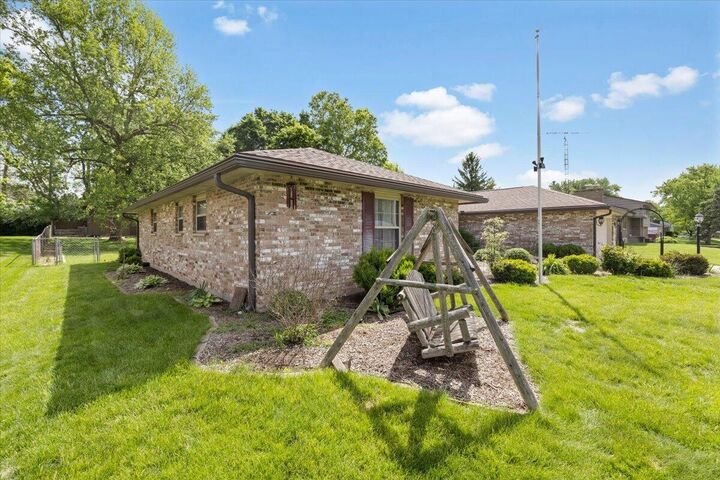 Property Photo:  6330 Rangeview Drive  OH 45415 