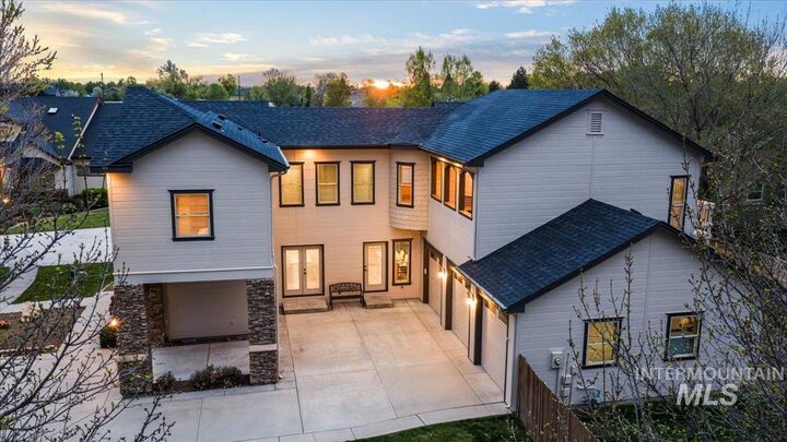 Property Photo:  1896 E Meadow Creek Dr  ID 83646 