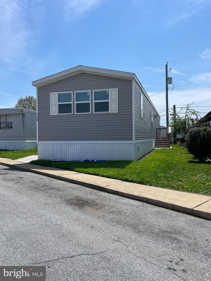 Property Photo:  450 5th Avenue 272  DE 19808 