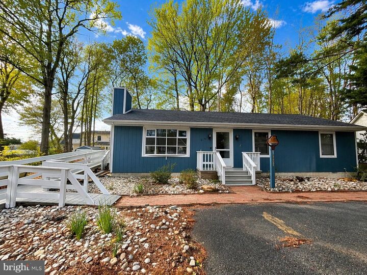 Property Photo:  18 Calgary Avenue  DE 19970 