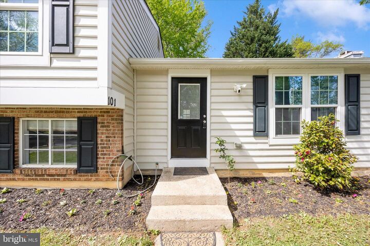 Property Photo:  101 Andover Court  MD 21702 