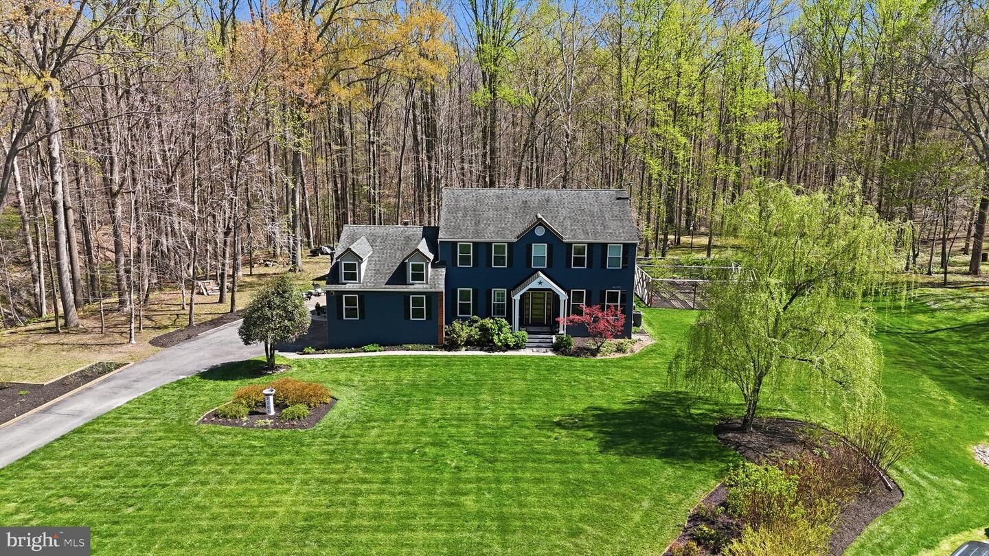 Property Photo:  3205 Ivy Way  MD 20776 