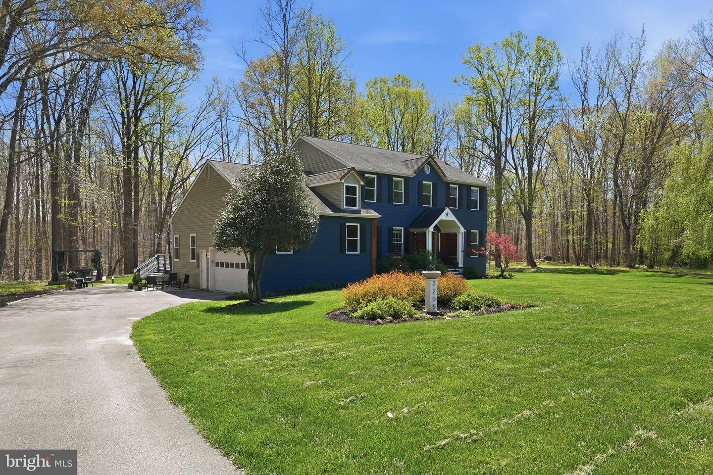 Property Photo:  3205 Ivy Way  MD 20776 