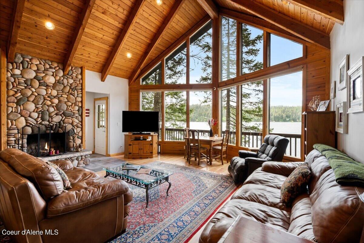 Property Photo:  7373 E Hayden Haven Rd  ID 83835 