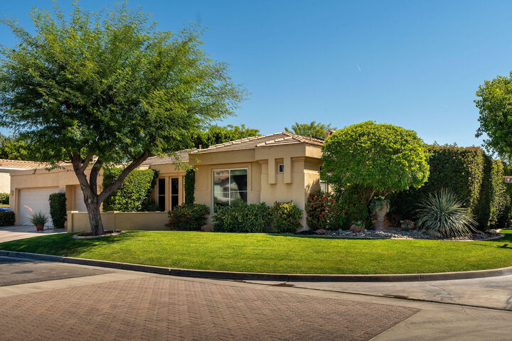 Property Photo:  45010 Aztec Drive  CA 92210 