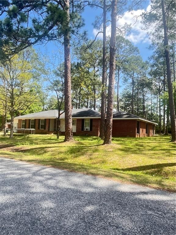 Property Photo:  1105 Camellia Drive  GA 31015 