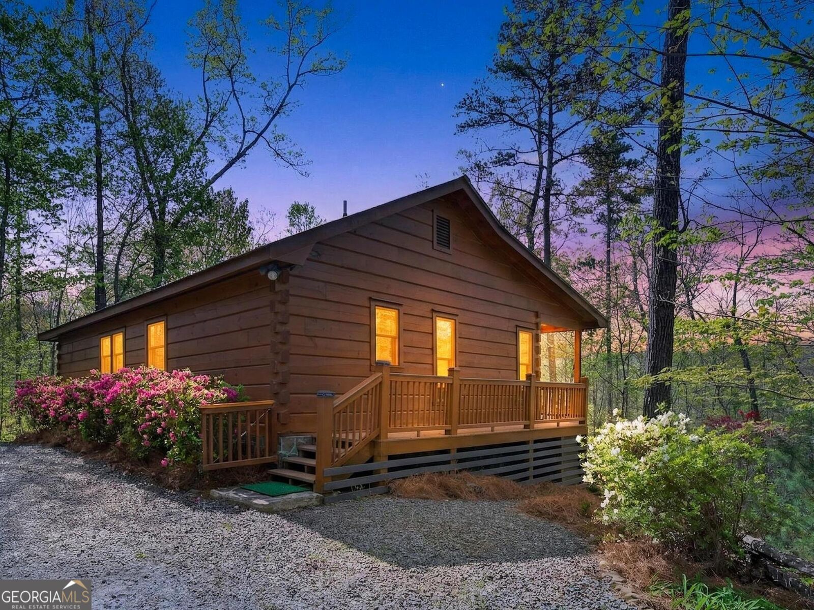 Property Photo:  122 Moreland Drive N  GA 30522 