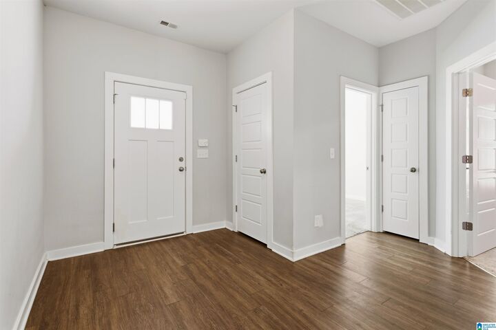 Property Photo:  140 Ridgecrest Road  AL 35040 