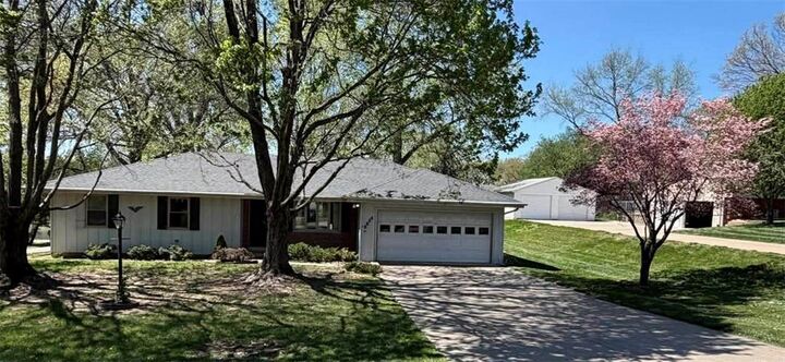 Property Photo:  5524 S 39th Terrace  MO 64503 