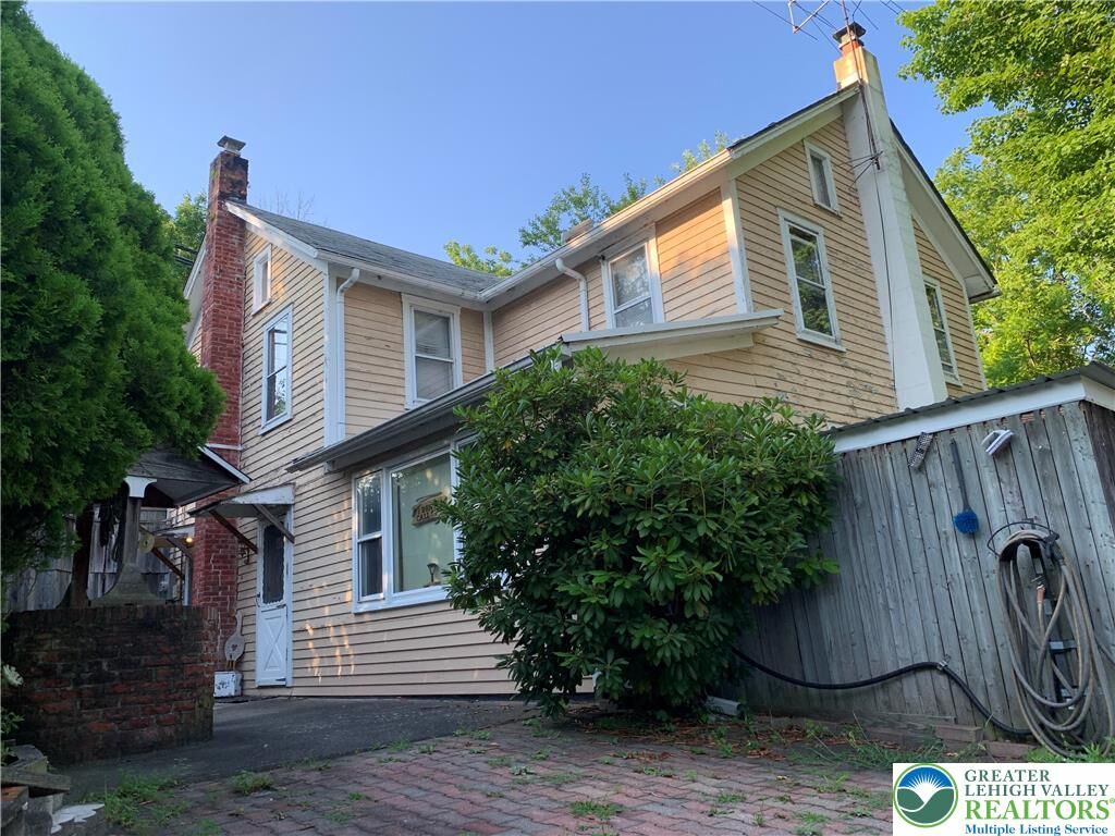 Property Photo:  6236 Neola Road  PA 18360 