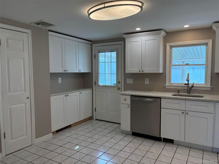 Property Photo: 7 Peck Street NY 10993
