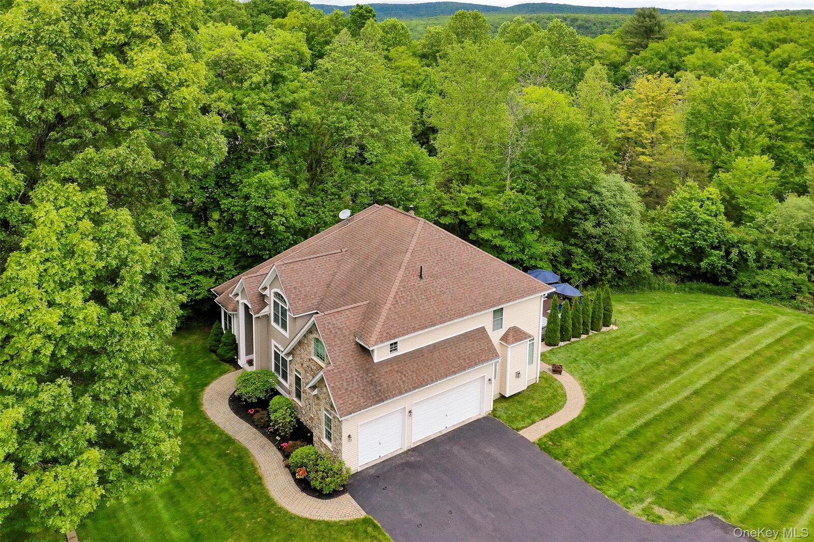 Property Photo:  66 Carol Lane  NY 12570 