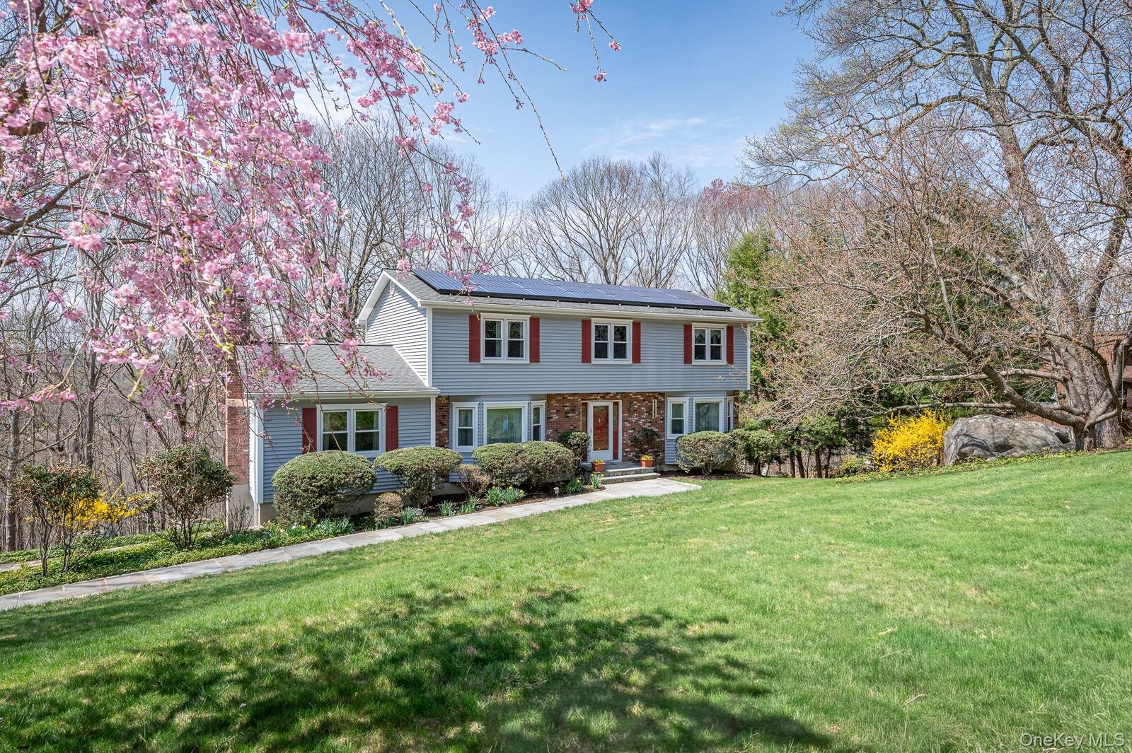 Property Photo:  27 David Road  NY 10589 