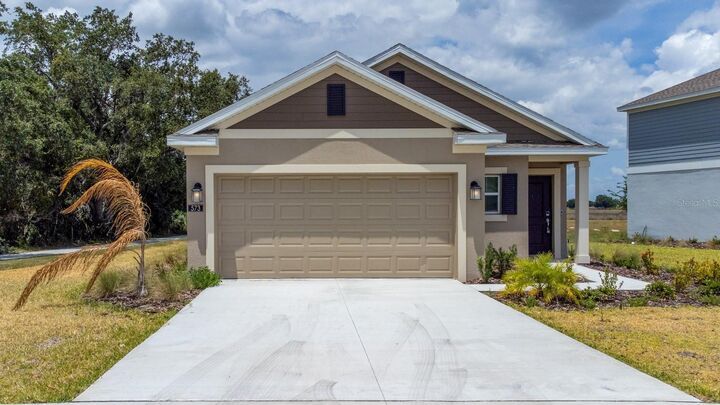 Property Photo:  573 Bell Prairie Circle  FL 33859 