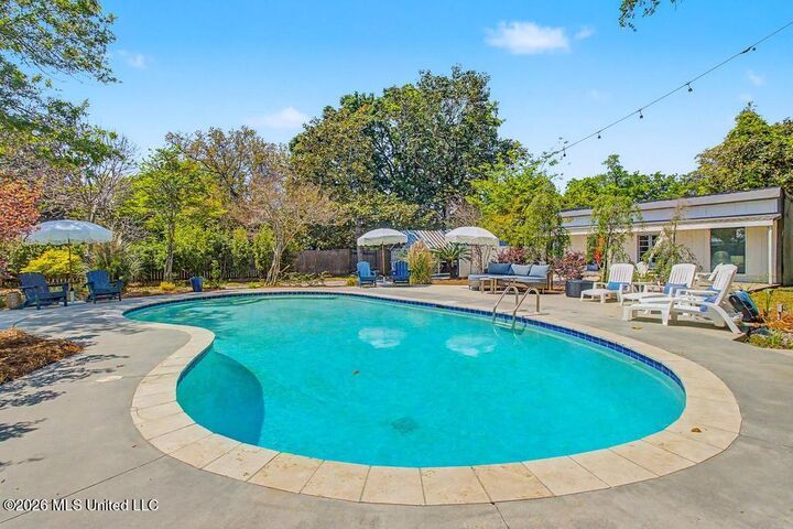 Property Photo:  1589 E Second Street  MS 39571 
