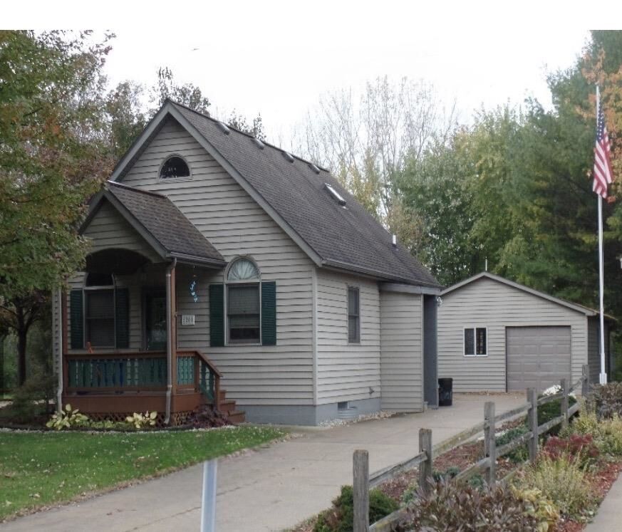 Property Photo:  1201 N Chilson Street  MI 48706 