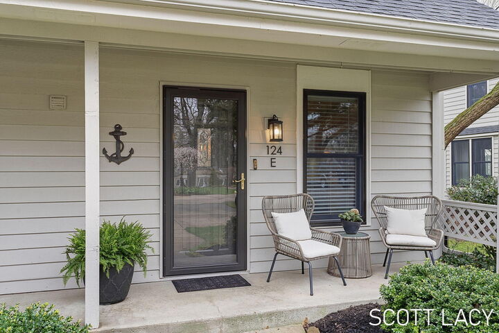 Property Photo:  124 Elizabeth Street  MI 49453 