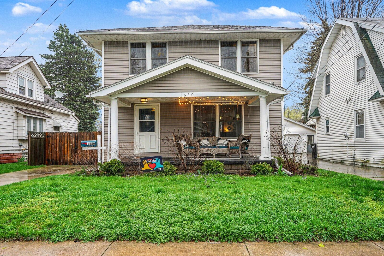 Property Photo:  1650 Wendler Avenue SW  MI 49509 