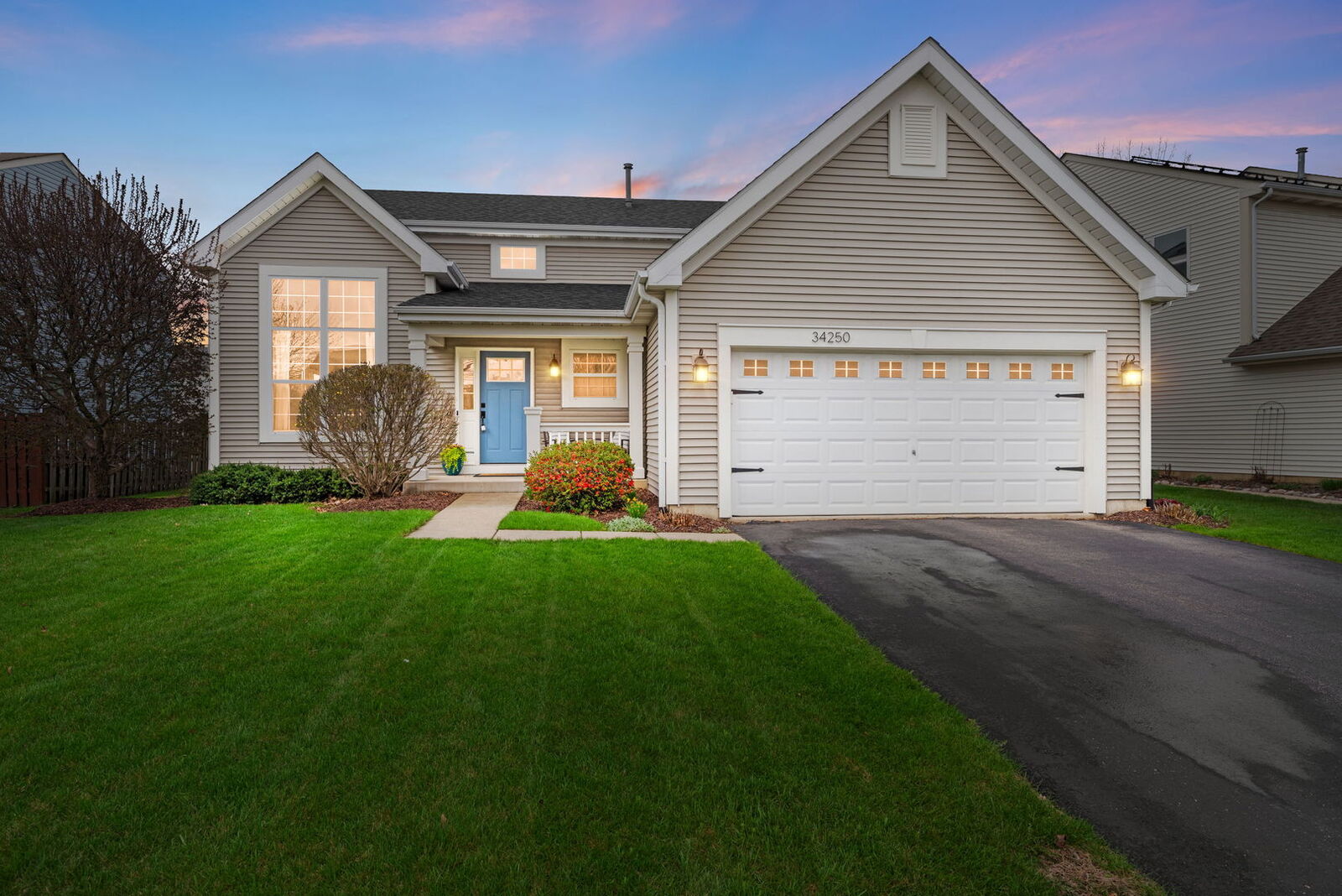 Property Photo:  34250 N Wineberry Lane  IL 60073 