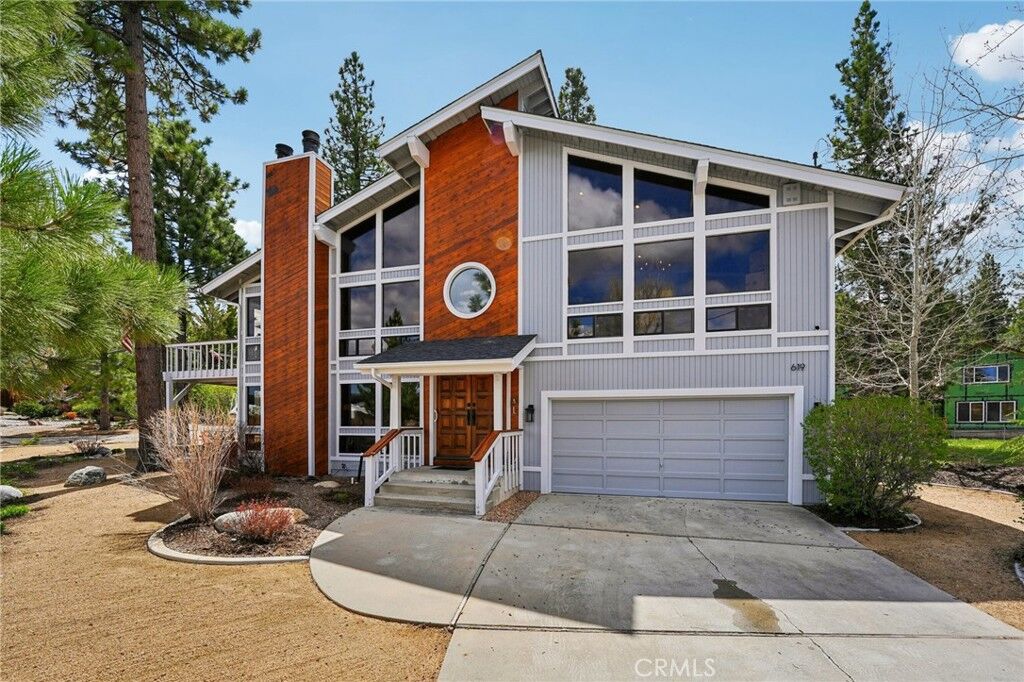 Property Photo:  619 Landlock Landing  CA 92315 