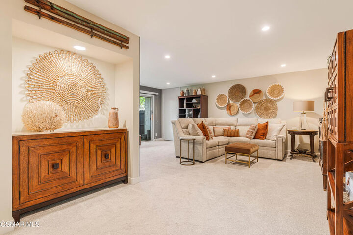 Property Photo:  31556 Agoura Road 2  CA 91361 