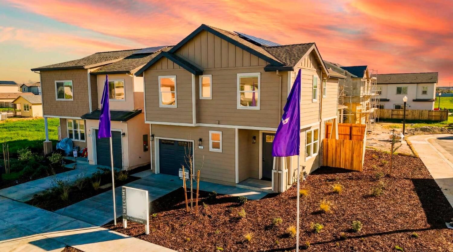 Property Photo:  16 Morrison Avenue  CA 95838 