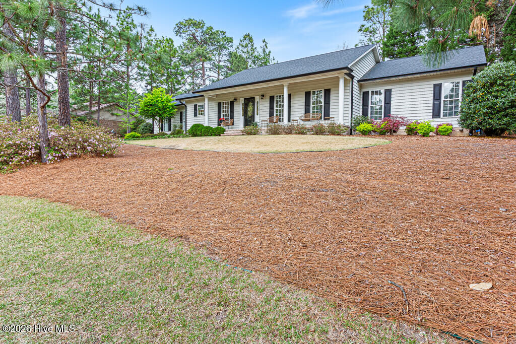 Property Photo:  8 Surry Circle Drive N  NC 28374 