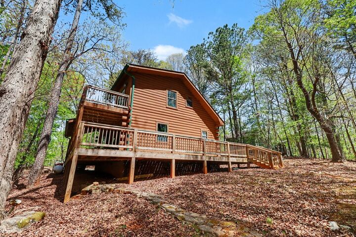 Property Photo:  114 Palisade Drive  GA 30540 