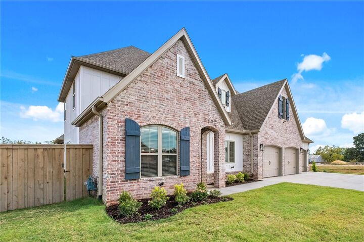Property Photo: 6492 Align Avenue AR 72762