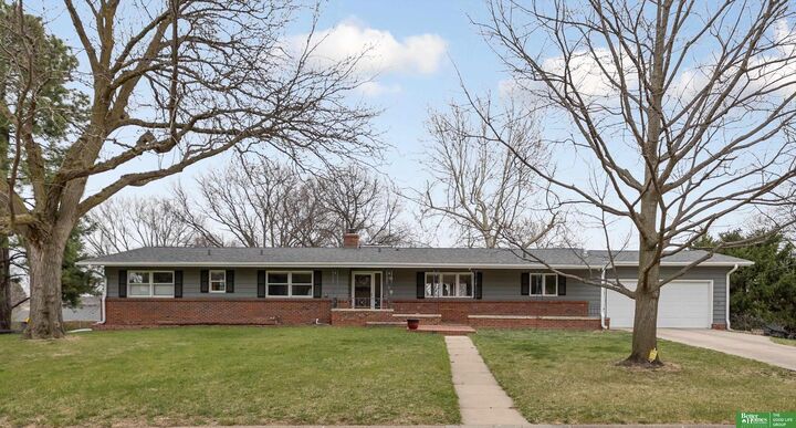 Property Photo:  1725 S 76 Avenue  NE 68124 