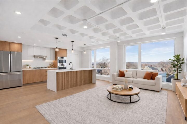 Property Photo:  125 Lowell Street 6C  MA 02143 