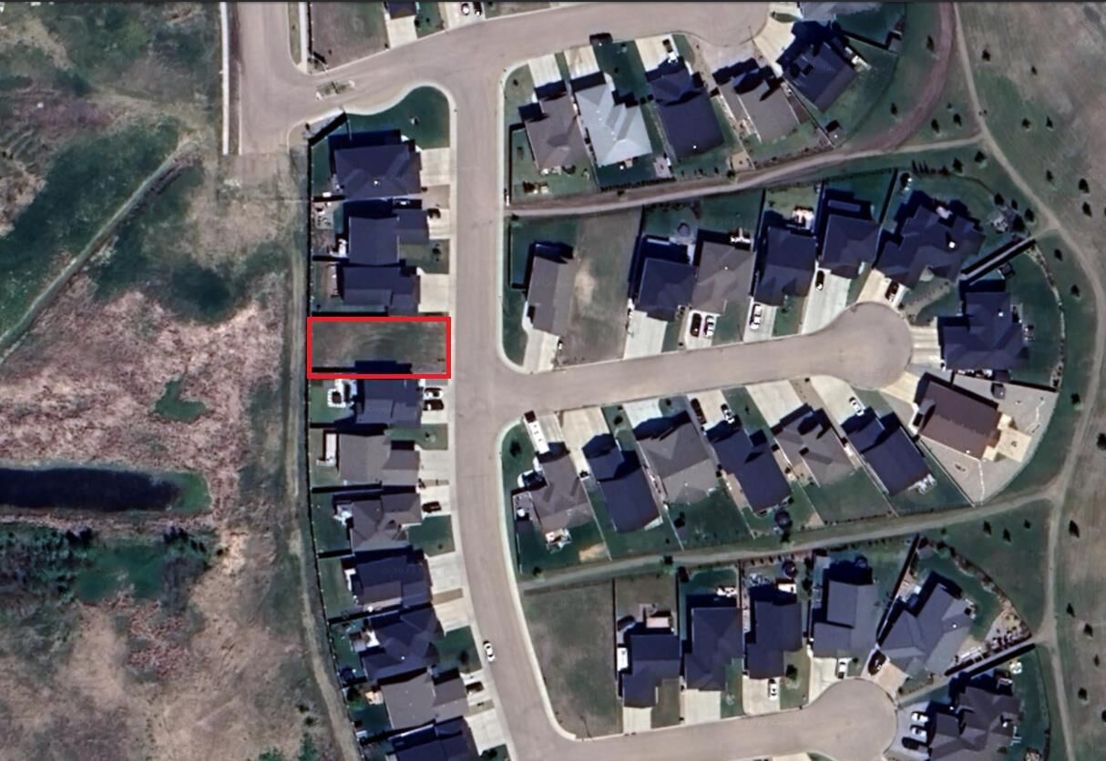 Property Photo: 2715 73 Avenue 70 AB T9V 3L7
