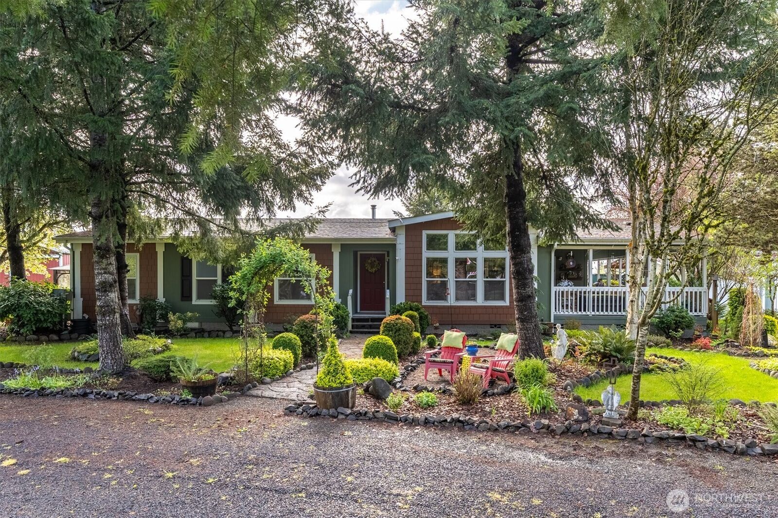 Property Photo:  138  Twin Peaks Road  WA 98591 