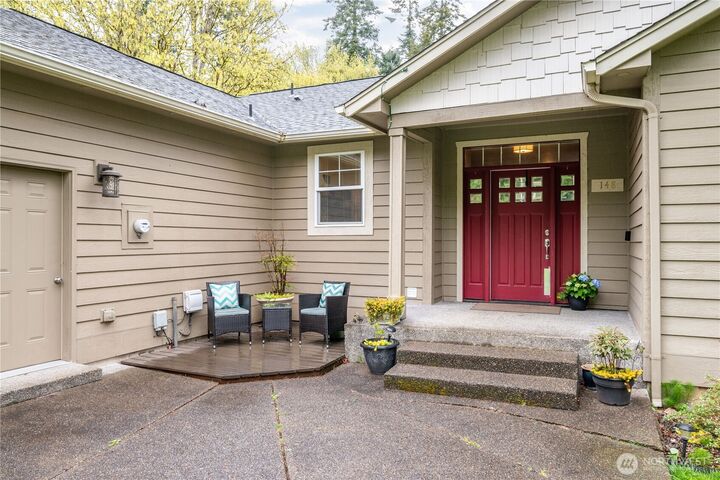 Property Photo: 148 W Canyon View Drive WA 98632