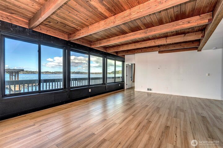 Property Photo:  108 E Lake Stevens Road  WA 98258 