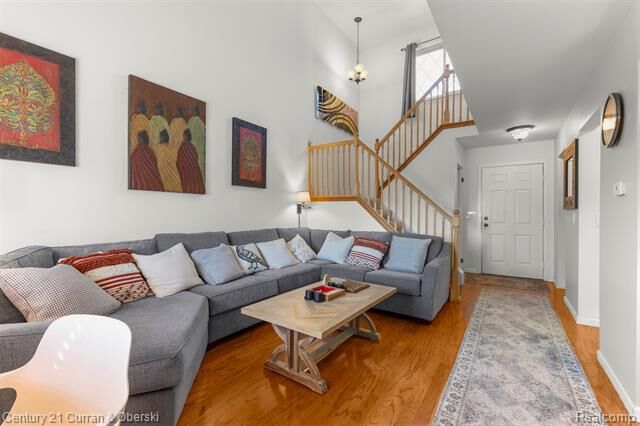 Property Photo:  3756 Heritage Parkway  MI 48124 