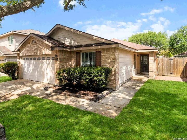 Property Photo:  9107 Laguna Hls  TX 78154 