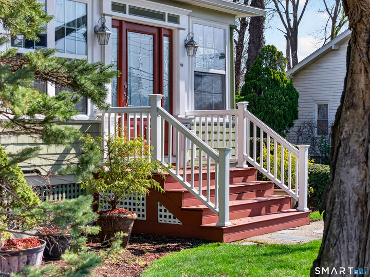 Property Photo:  77 Hillcrest Avenue  CT 06514 