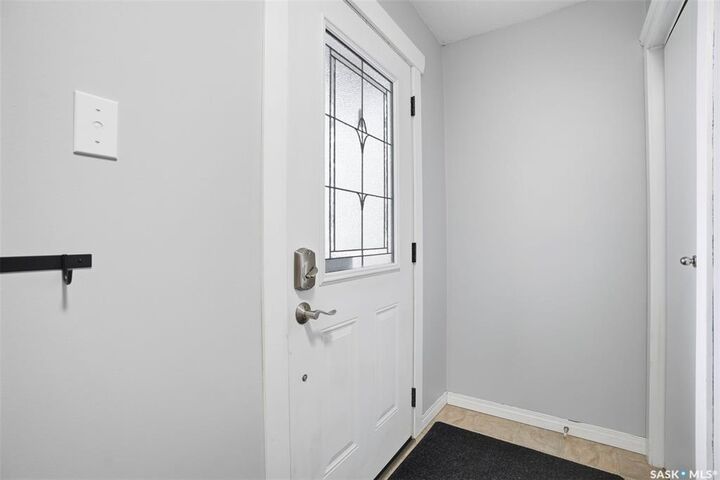 Property Photo:  2532 Kelvin Avenue  SK S7J 0T7 