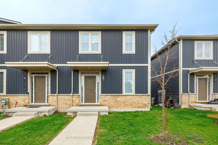 Property Photo: 18 Corbin Street 4 ON L2P 0E8